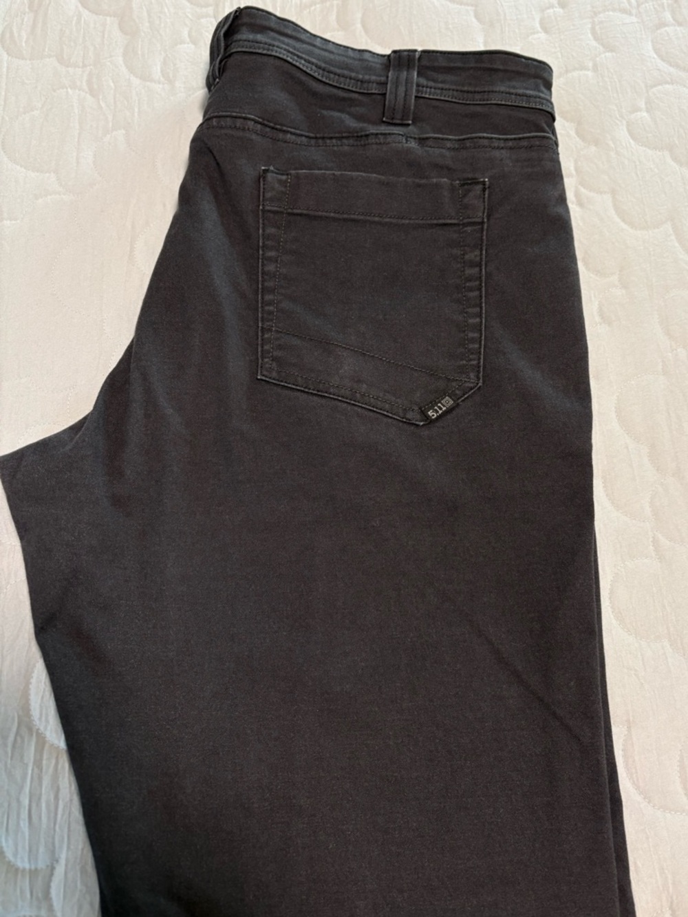 5.11 Tactical Defender-Flex Jeans Mens 38x34 Charcoal Gray Stretch, EUC